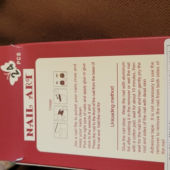 Press on faux nails - Picture 2 of 4